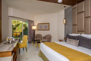 Preferred Club Jr. Suite Tropical View King Bed at Secrets Royal Beach Punta Cana
